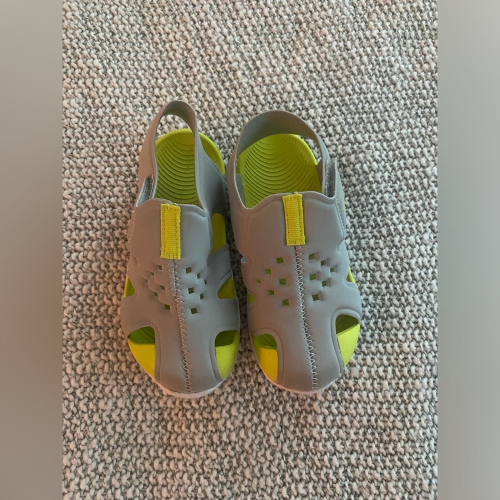 Light summer shoes